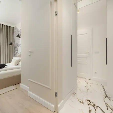 Elegant With Parking On Kepa Mieszczanska By Renters Prestige Vratislav