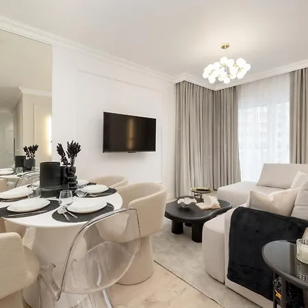 Elegant With Parking On Kepa Mieszczanska By Renters Prestige Apartment