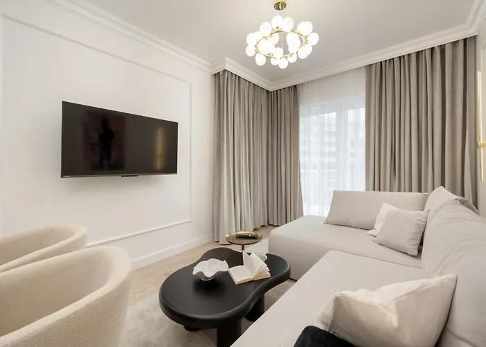 Elegant With Parking On Kępa Mieszczańska By Renters Prestige