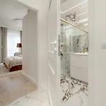 Apartament Elegant With Parking On Kępa Mieszczańska By Renters Prestige *