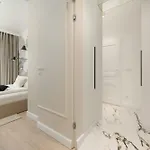 Elegant With Parking On Kępa Mieszczańska By Renters Prestige Wrocław