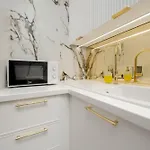 Elegant With Parking On Kępa Mieszczańska By Renters Prestige Wrocław