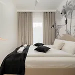 Elegant With Parking On Kępa Mieszczańska By Renters Prestige