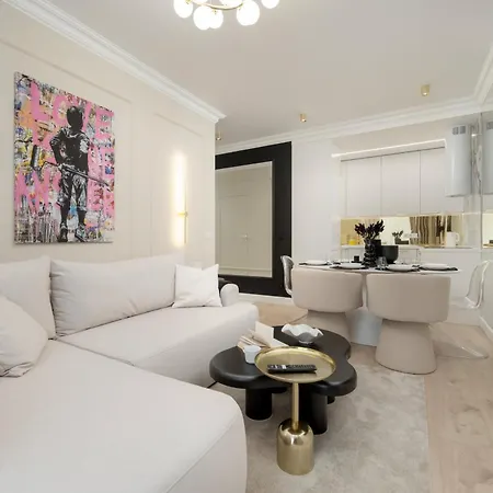 Elegant With Parking On Kepa Mieszczanska By Renters Prestige * Wroclaw