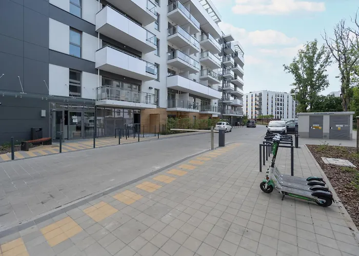 Elegant With Parking On Kepa Mieszczanska By Renters Prestige Apartamento